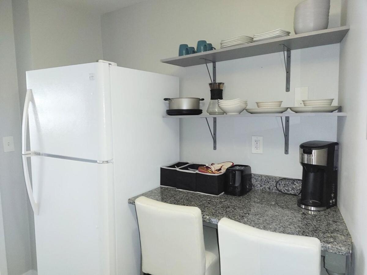 Hébergement de vacances Heart Downtown! View Onsite Parking! King Bed Lm807 *