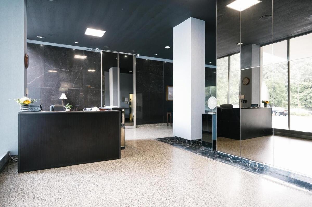 Heart Downtown! View Onsite Parking! King Bed Lm807 * Atlanta
