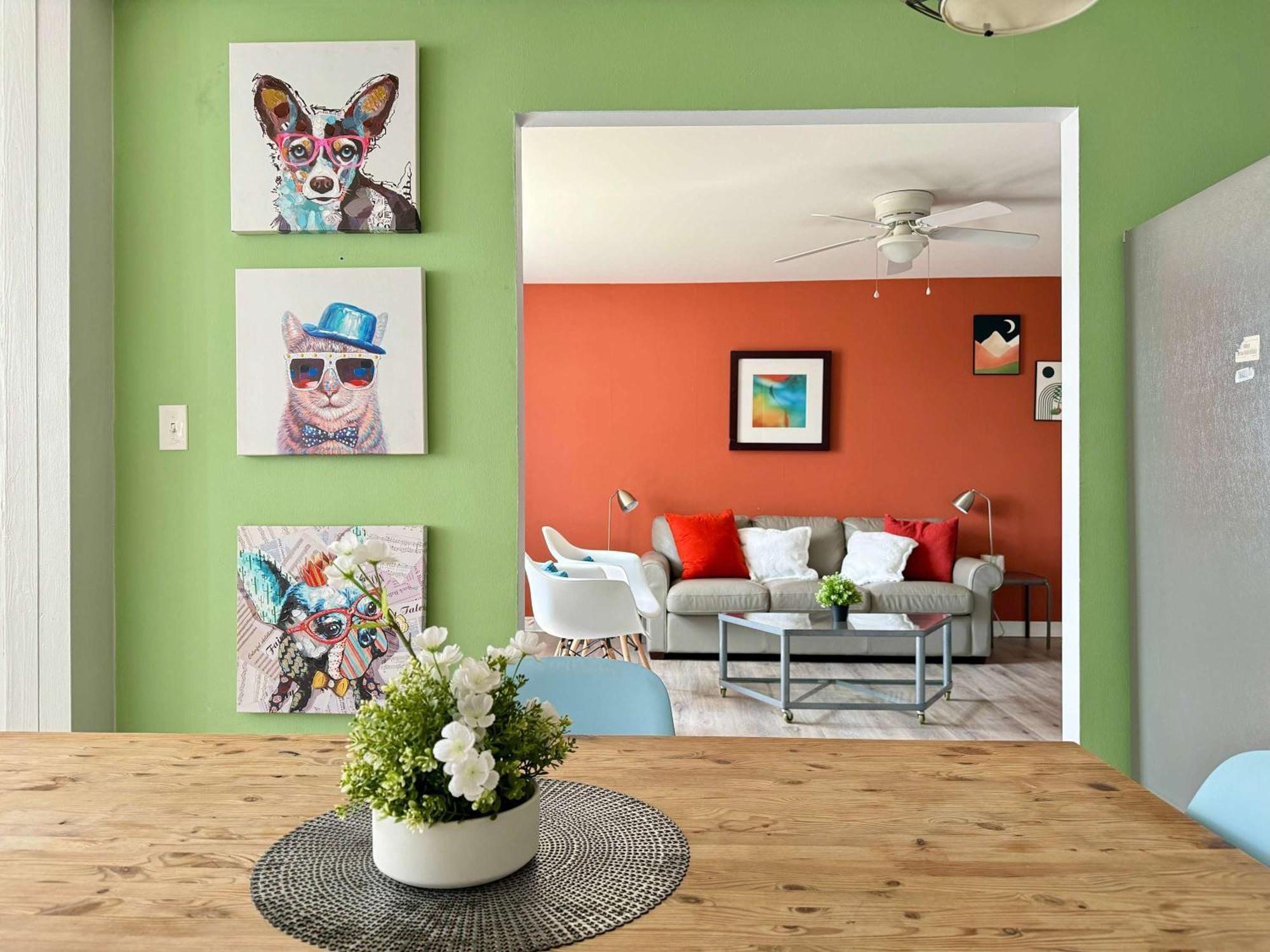 Heart Downtown! View Onsite Parking! King Bed Lm807 Ferienhaus